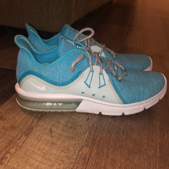 Women’s Nike air max’s - Picture 4 of 9